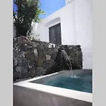 Santorini Folia Cave House With Jacuzzi Villa
