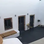 Santorini Folia Cave House With Jacuzzi * Pýrgos