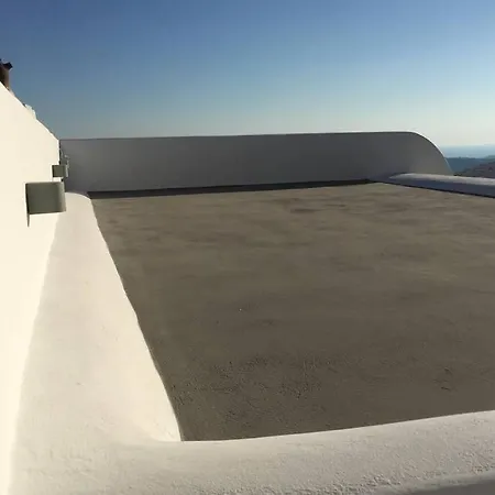 Santorini Folia Cave House With Jacuzzi Pýrgos